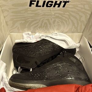 Black almost new with original packaging